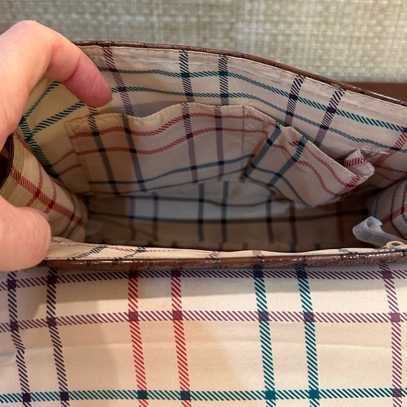 🌟HP🌟VTG 1990s Faux Brown Croco Vinyl Satchel Style Handbag by Liz Claiborne - Picture 8 of 14